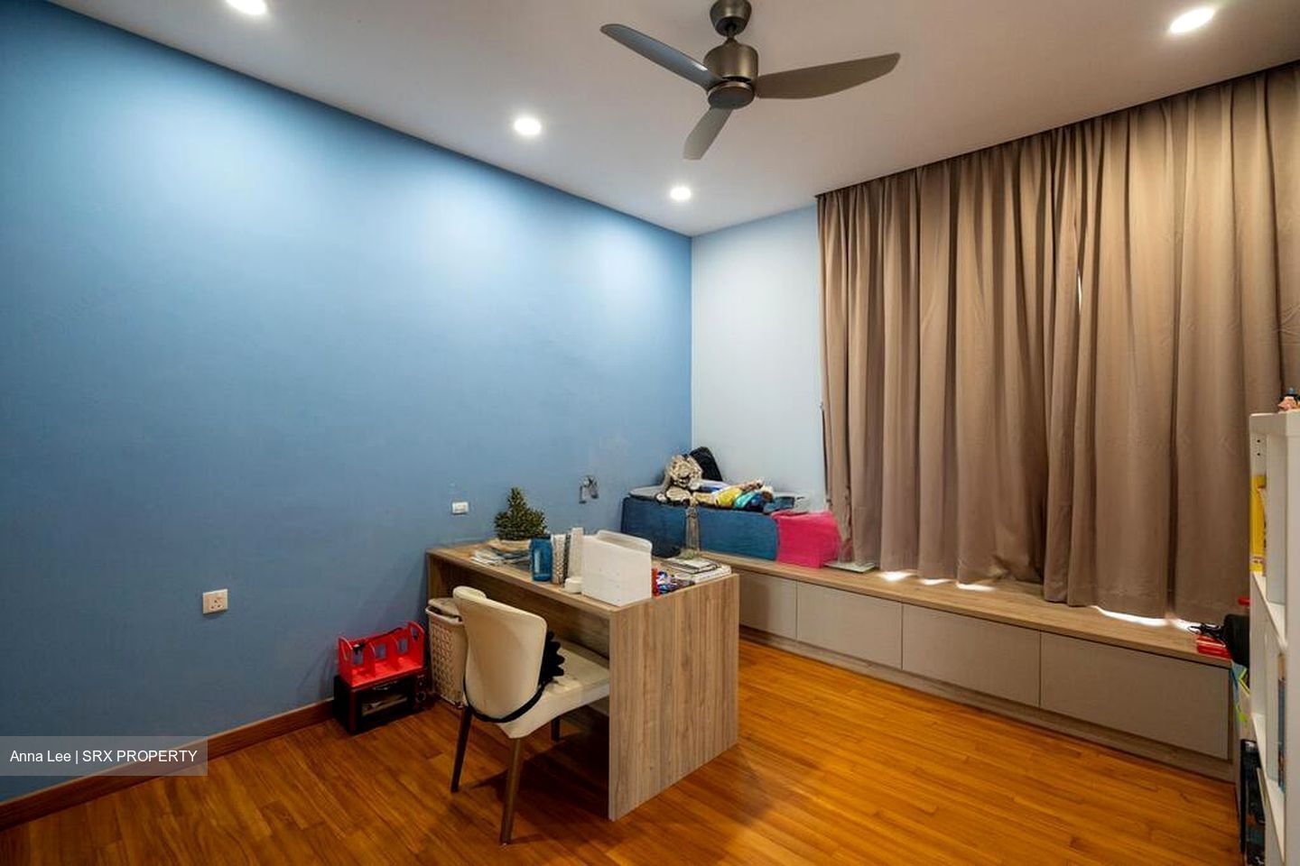 Highland Road (D19), Terrace #503956251